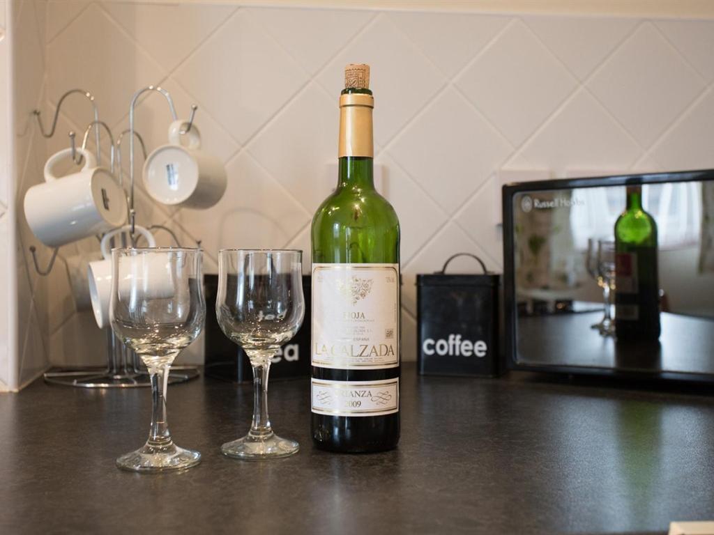 Treetops cottages&spa Grimsby Exteriör bild